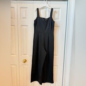 Gap Jumpsuit Medium. New with tags. Never used.